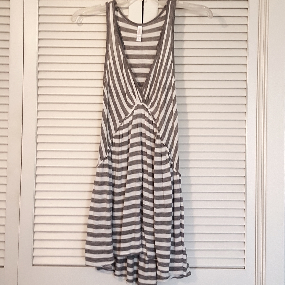 Striped tank - Picture 1 of 6